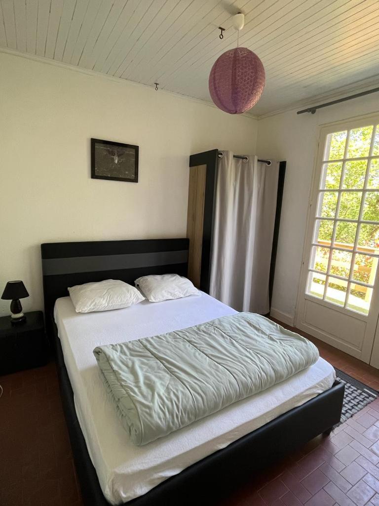 La Colline Aux Chalets, Jaccuzi, Sauna Saint-Chamarand Eksteriør billede