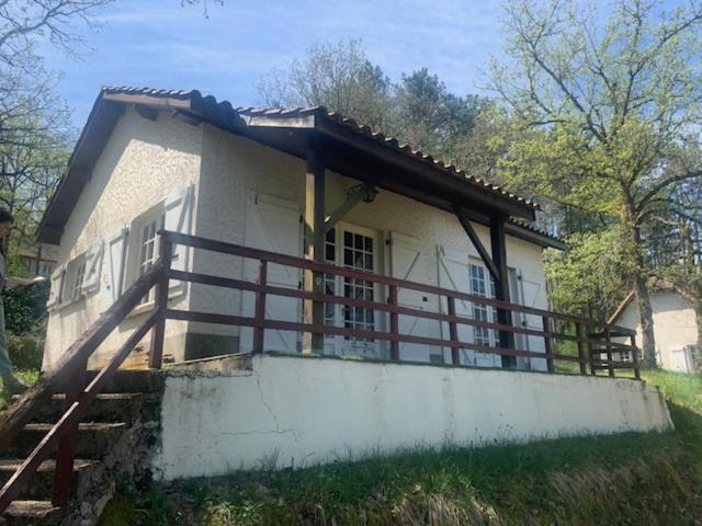 La Colline Aux Chalets, Jaccuzi, Sauna Saint-Chamarand Eksteriør billede